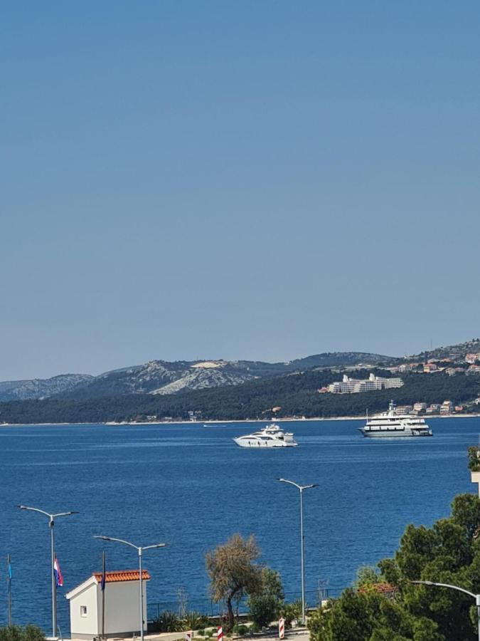 Modern Apartment Near The Sea-Mise Trogir Exterior photo